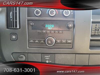 2014 Chevrolet Express 3500 BOX TRUCK   - Photo 12 - Midlothian, IL 60445