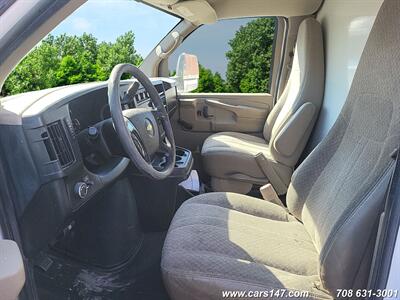 2014 Chevrolet Express 3500 BOX TRUCK   - Photo 9 - Midlothian, IL 60445