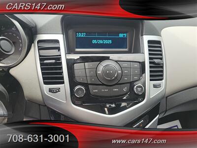 2014 Chevrolet Cruze LS Manual   - Photo 12 - Midlothian, IL 60445