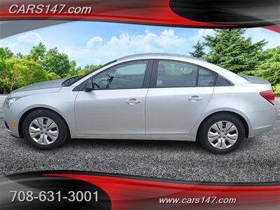 2014 Chevrolet Cruze LS Manual   - Photo 2 - Midlothian, IL 60445