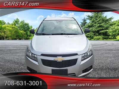 2014 Chevrolet Cruze LS Manual   - Photo 8 - Midlothian, IL 60445