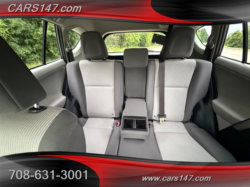 2013 Toyota RAV4 LE - Photo 11 - Midlothian, IL 60445