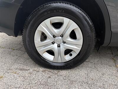2013 Toyota RAV4 LE - Photo 27 - Midlothian, IL 60445