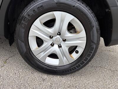 2013 Toyota RAV4 LE - Photo 28 - Midlothian, IL 60445