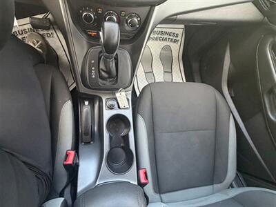 2016 Ford Escape S   - Photo 15 - Midlothian, IL 60445
