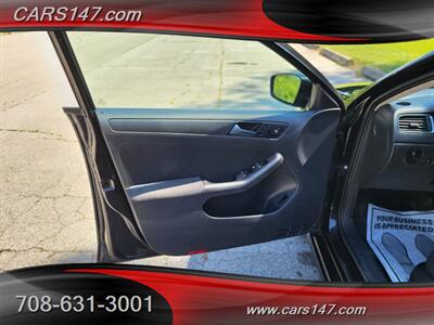 2011 Volkswagen Jetta S   - Photo 16 - Midlothian, IL 60445