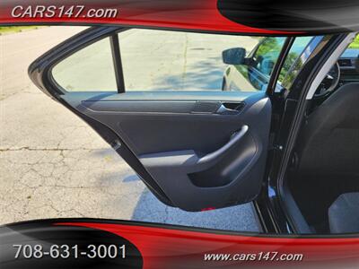 2011 Volkswagen Jetta S   - Photo 18 - Midlothian, IL 60445
