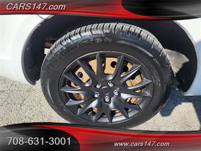 2007 Toyota Matrix   - Photo 25 - Midlothian, IL 60445