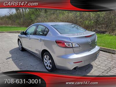 2013 Mazda Mazda3 i Sport   - Photo 9 - Midlothian, IL 60445