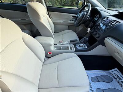 2012 Subaru Impreza 2.0i Premium   - Photo 18 - Midlothian, IL 60445