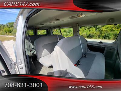 2013 Ford E-350 SD XLT   - Photo 12 - Midlothian, IL 60445