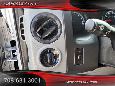 2013 Ford E-350 SD XLT   - Photo 16 - Midlothian, IL 60445