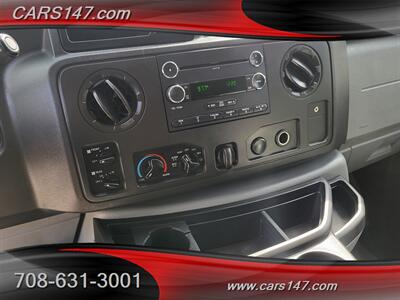 2013 Ford E-350 SD XLT   - Photo 15 - Midlothian, IL 60445