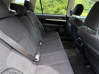 2014 Subaru Outback 2.5i Premium - Photo 17 - Midlothian, IL 60445