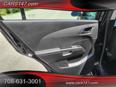 2017 Chevrolet Sonic LT Auto   - Photo 12 - Midlothian, IL 60445