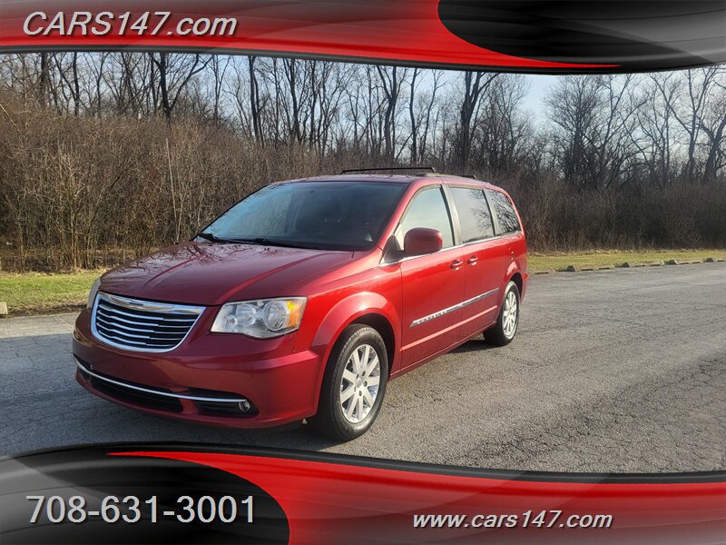 2014 Chrysler Town and Country Touring  