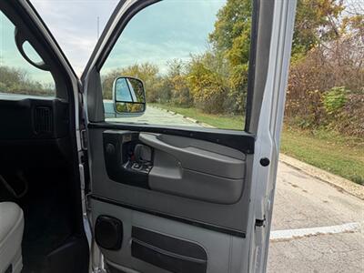 2014 GMC Savana 1500   - Photo 26 - Midlothian, IL 60445