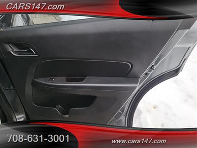 2017 Chevrolet Equinox LS   - Photo 24 - Midlothian, IL 60445