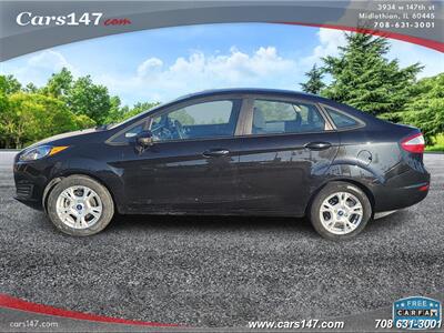 2015 Ford Fiesta SE   - Photo 2 - Midlothian, IL 60445