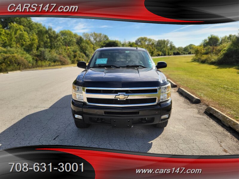 2009 Chevrolet Silverado 1500 LTZ photo 2