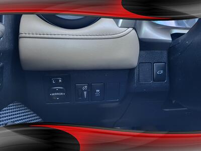 2013 Toyota RAV4 Limited   - Photo 18 - Midlothian, IL 60445