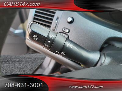 2005 Toyota Avalon Touring   - Photo 17 - Midlothian, IL 60445