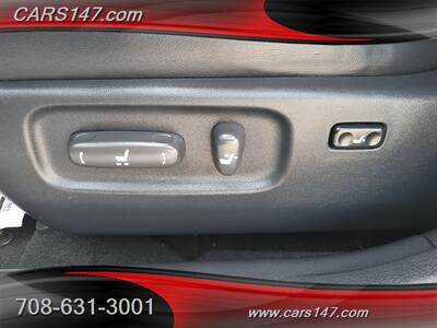 2005 Toyota Avalon Touring   - Photo 18 - Midlothian, IL 60445