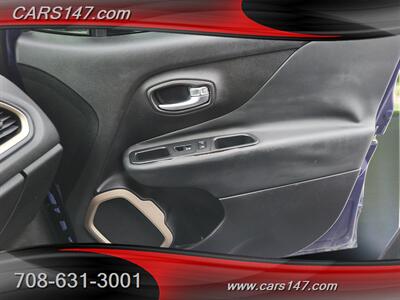2016 Jeep Renegade Limited   - Photo 19 - Midlothian, IL 60445