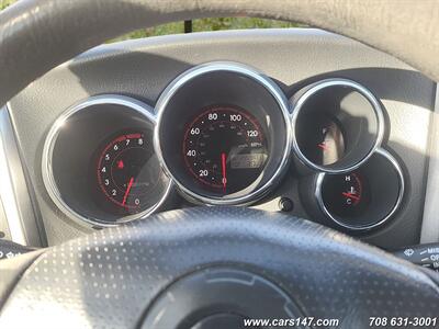 2007 Toyota Matrix   - Photo 14 - Midlothian, IL 60445