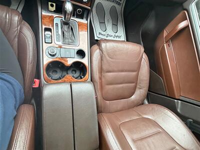 2012 Volkswagen Touareg TDI Lux - Photo 16 - Midlothian, IL 60445