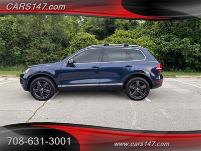 2012 Volkswagen Touareg TDI Lux - Photo 2 - Midlothian, IL 60445