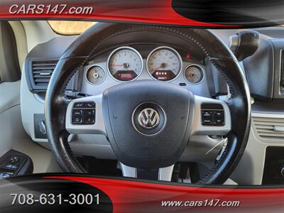 2012 Volkswagen Routan SE   - Photo 17 - Midlothian, IL 60445
