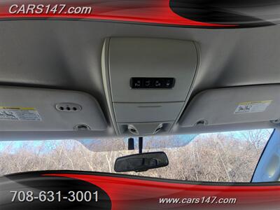 2012 Volkswagen Routan SE   - Photo 21 - Midlothian, IL 60445