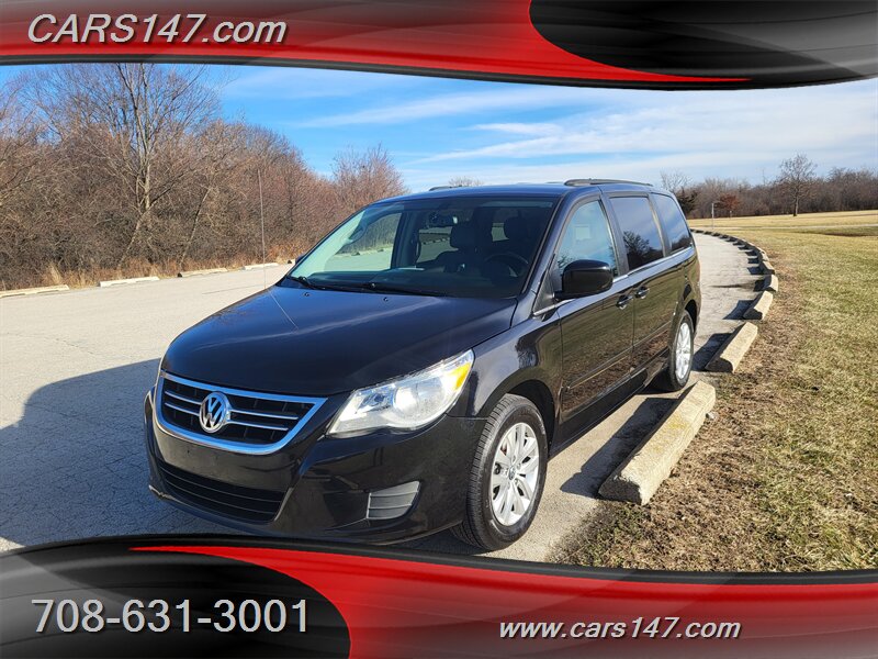 2012 Volkswagen Routan SE   - Photo 1 - Midlothian, IL 60445