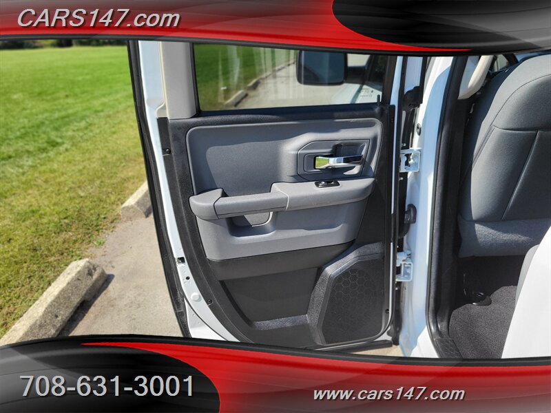 2014 Ram 1500 SLT photo 15