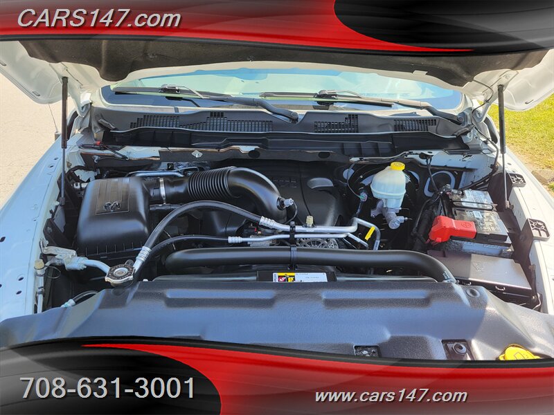 2014 Ram 1500 SLT photo 26