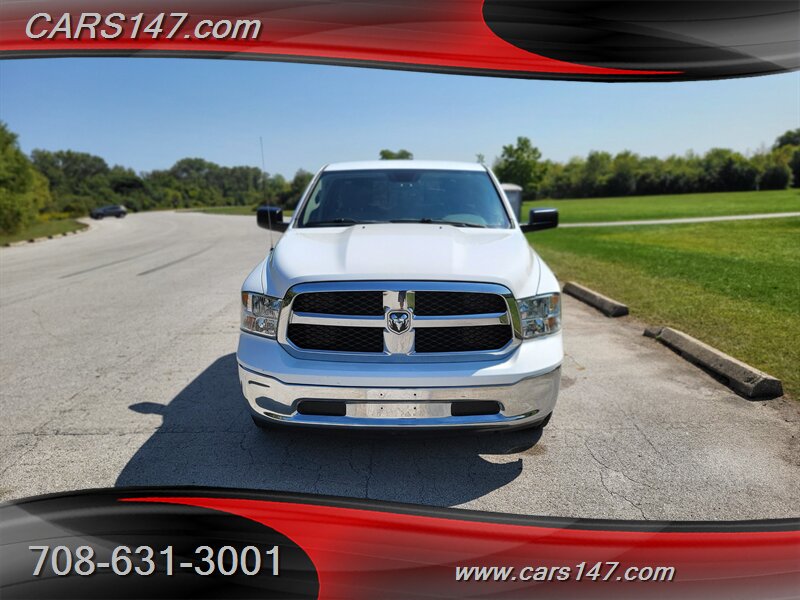 2014 Ram 1500 SLT photo 3