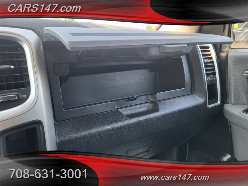 2014 Ram 1500 SLT photo 25