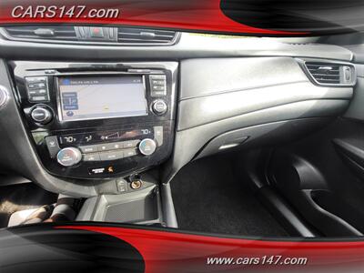 2017 Nissan Rogue SV   - Photo 19 - Midlothian, IL 60445