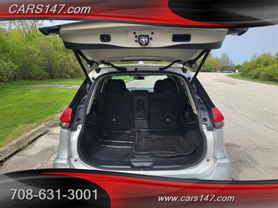 2017 Nissan Rogue SV   - Photo 10 - Midlothian, IL 60445
