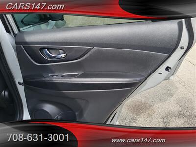 2017 Nissan Rogue SV   - Photo 26 - Midlothian, IL 60445