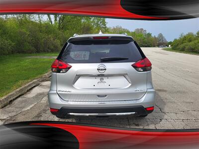 2017 Nissan Rogue SV   - Photo 8 - Midlothian, IL 60445