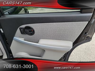 2009 Chevrolet Equinox LT   - Photo 26 - Midlothian, IL 60445