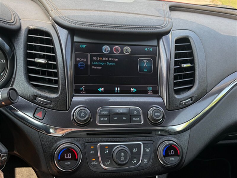 2014 Chevrolet Impala LT - Photo 13 - Midlothian, IL 60445