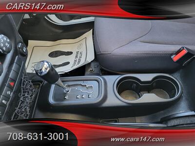 2015 Jeep Wrangler Unlimited Sport - Photo 19 - Midlothian, IL 60445