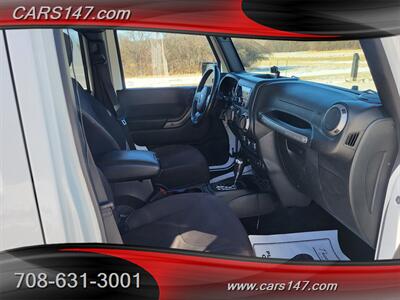 2015 Jeep Wrangler Unlimited Sport - Photo 12 - Midlothian, IL 60445