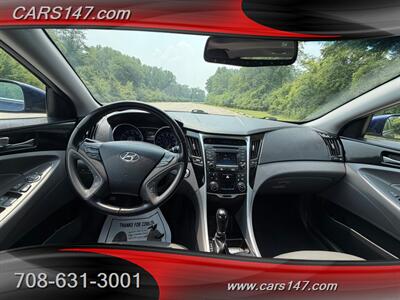2014 Hyundai SONATA SE - Photo 10 - Midlothian, IL 60445
