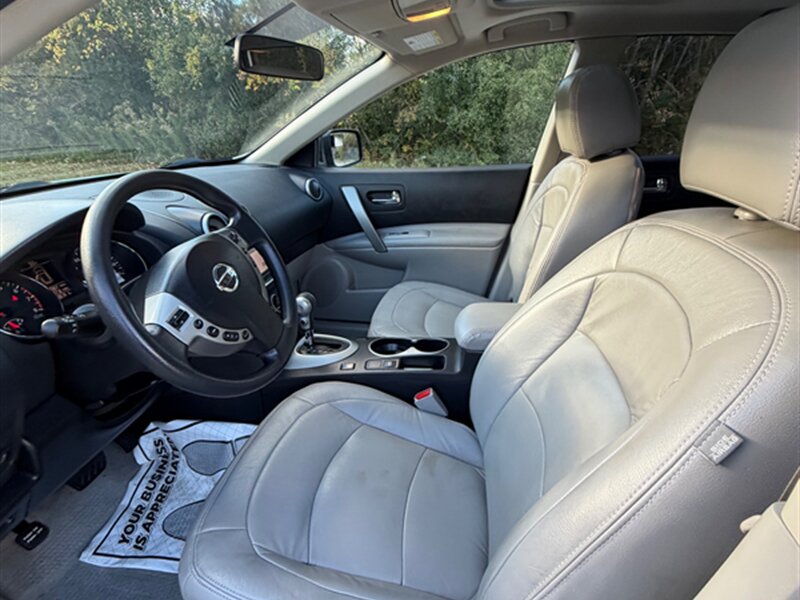 2012 Nissan Rogue SV - Photo 16 - Midlothian, IL 60445