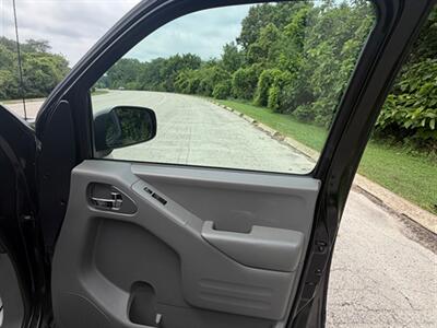 2016 Nissan Frontier SV - Photo 23 - Midlothian, IL 60445
