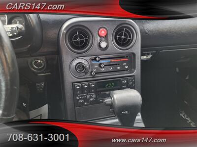 1990 Mazda MX-5 Miata   - Photo 12 - Midlothian, IL 60445